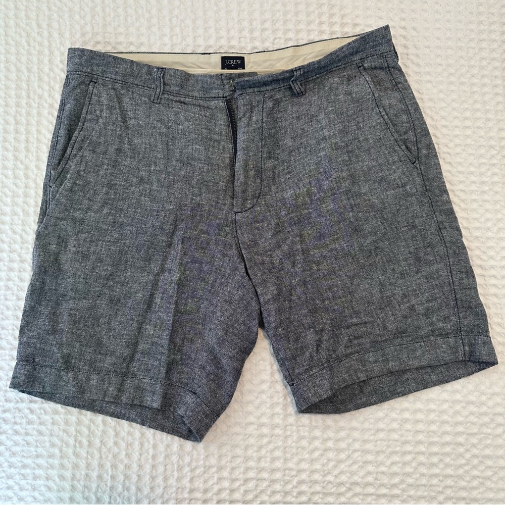 J Crew Men’s 9” Shorts Size 34